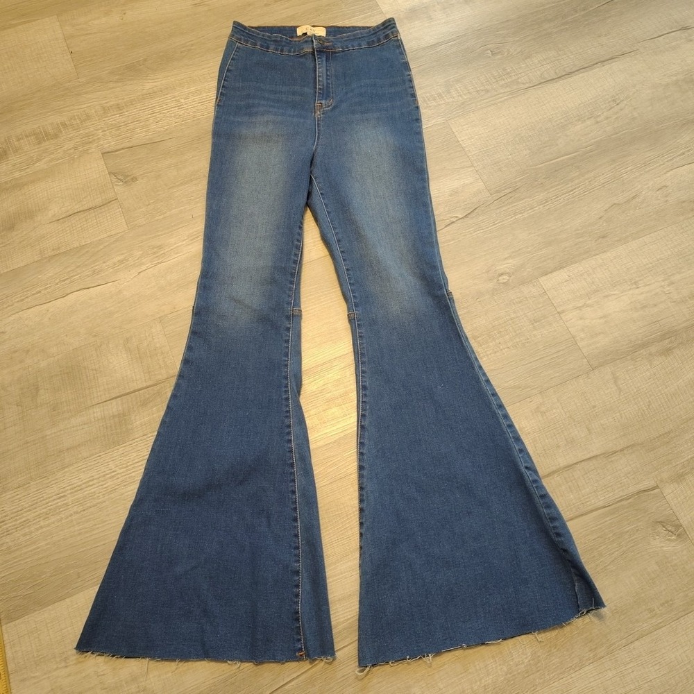 C&V Chelsea and Violet Denim Flare Jeans, Women's Size 28 Bellbottom Hippie BOHO